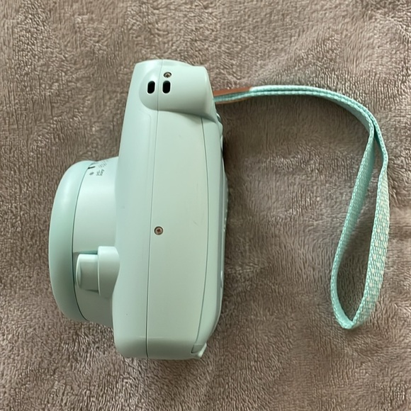 Fujifilm Instax Mini 9 Instant Camera, Ice Blue - Picture 6 of 6